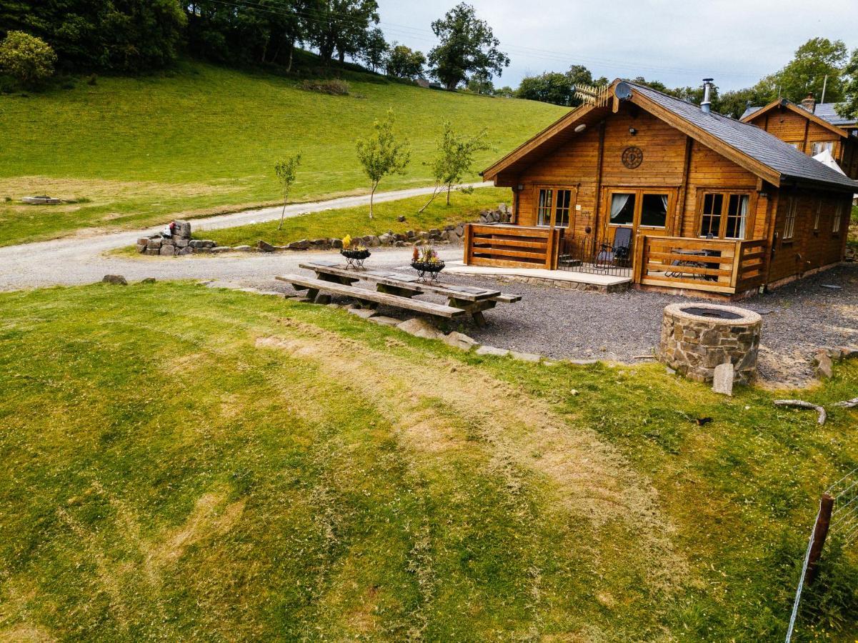 George Cabin - Log Cabin In Wales With Hot Tub Newtown  Exteriör bild